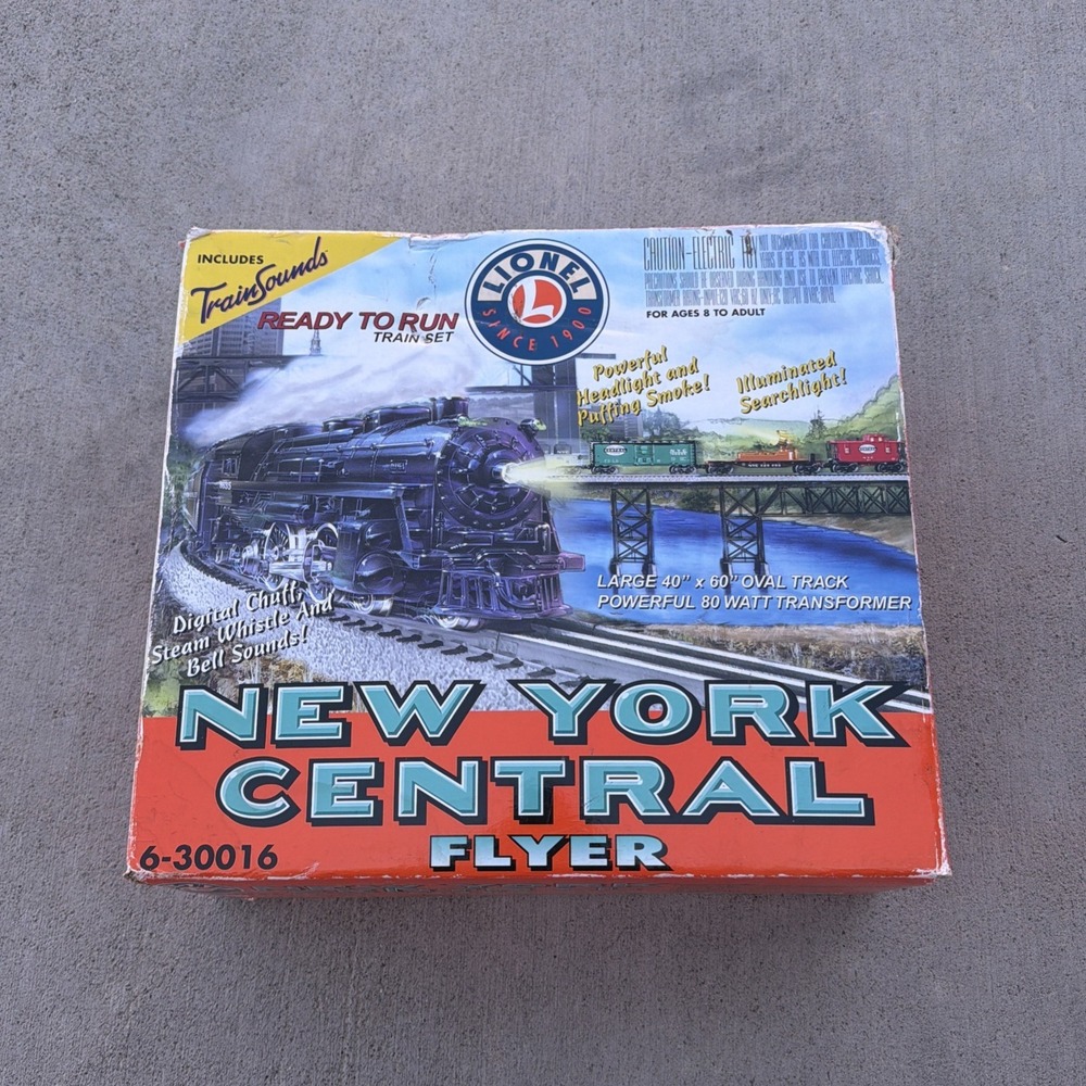 Lionel New York Central Flyer O Analog Train Starter Set 6-30016 Used